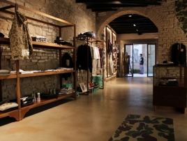 扩展海外影响力，BAPE 意大利首间品牌直营店开幕