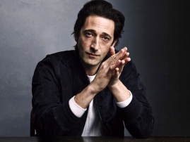 奥斯卡影帝 Adrien Brody 演绎 MR PORTER 全新搭配型录