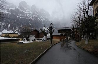 2.与月光共享满屋琐碎