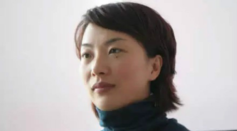 马云：她曾是前台小姐，今当副总裁