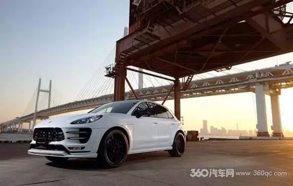 暴躁的白色大青蛙 保时捷Macan Turbo外观改装