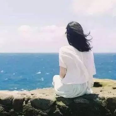 你也能撑过一个人孤立无助的时刻吧